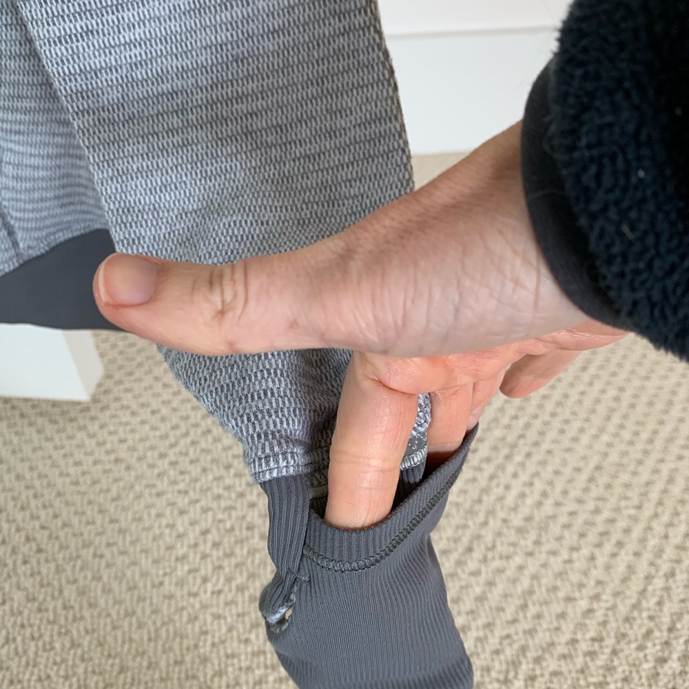 Barely used Lululemon long sleeve 3/4  zip up - Picture 5 of 8